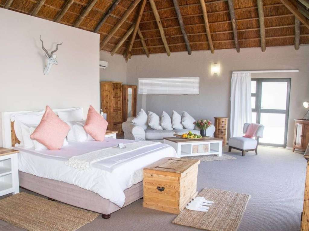 Honeymoon-Suite-3